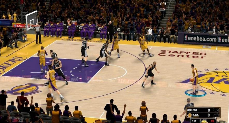 ��NBA 2K13��ȫ����30֧����򳡴�MOD