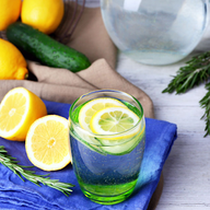 35 Detox Water Recipes(35 �Ŷ�ˮʳ�װ�׿��)