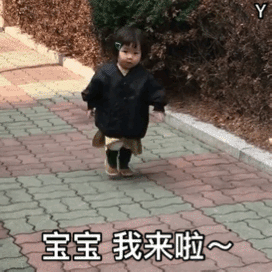 ���С�ɰ����˱������̬