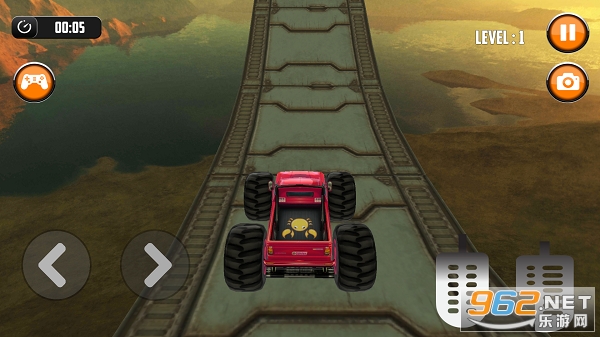 Ultimate Monster Truck 3D Stunt Racing Simulator��Ϸ��ͼ1