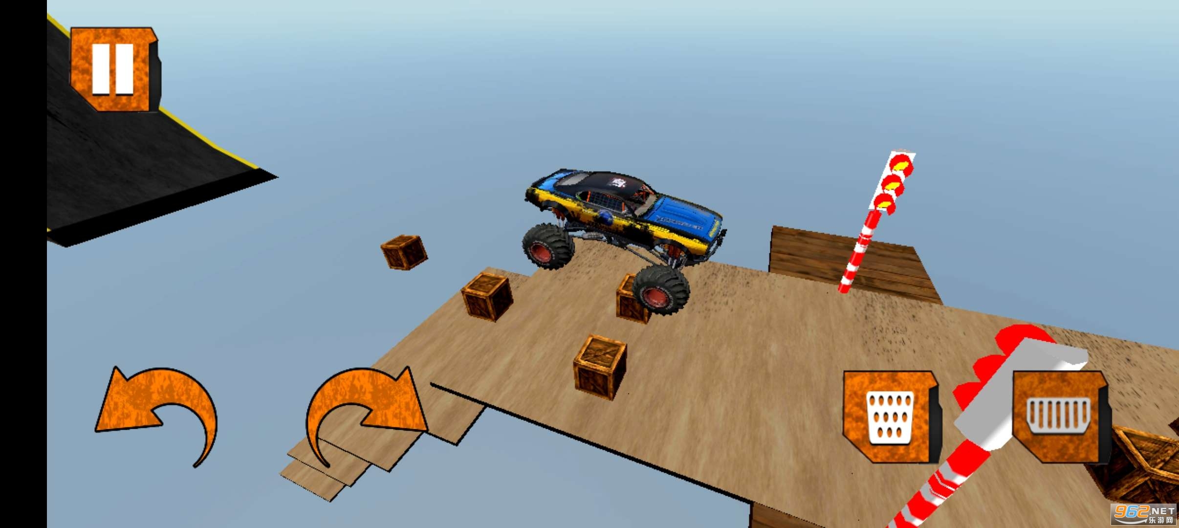 Mega Ramp Monster Truck Stunts(怪物卡车斜坡特技游戏)截图0